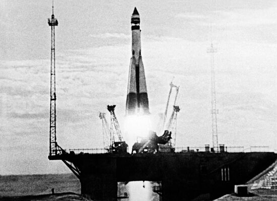 film launch satellite launch