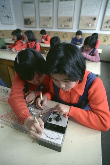 DPRK Pyongyang school students
