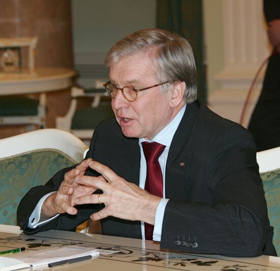 Rene Van Der Linden