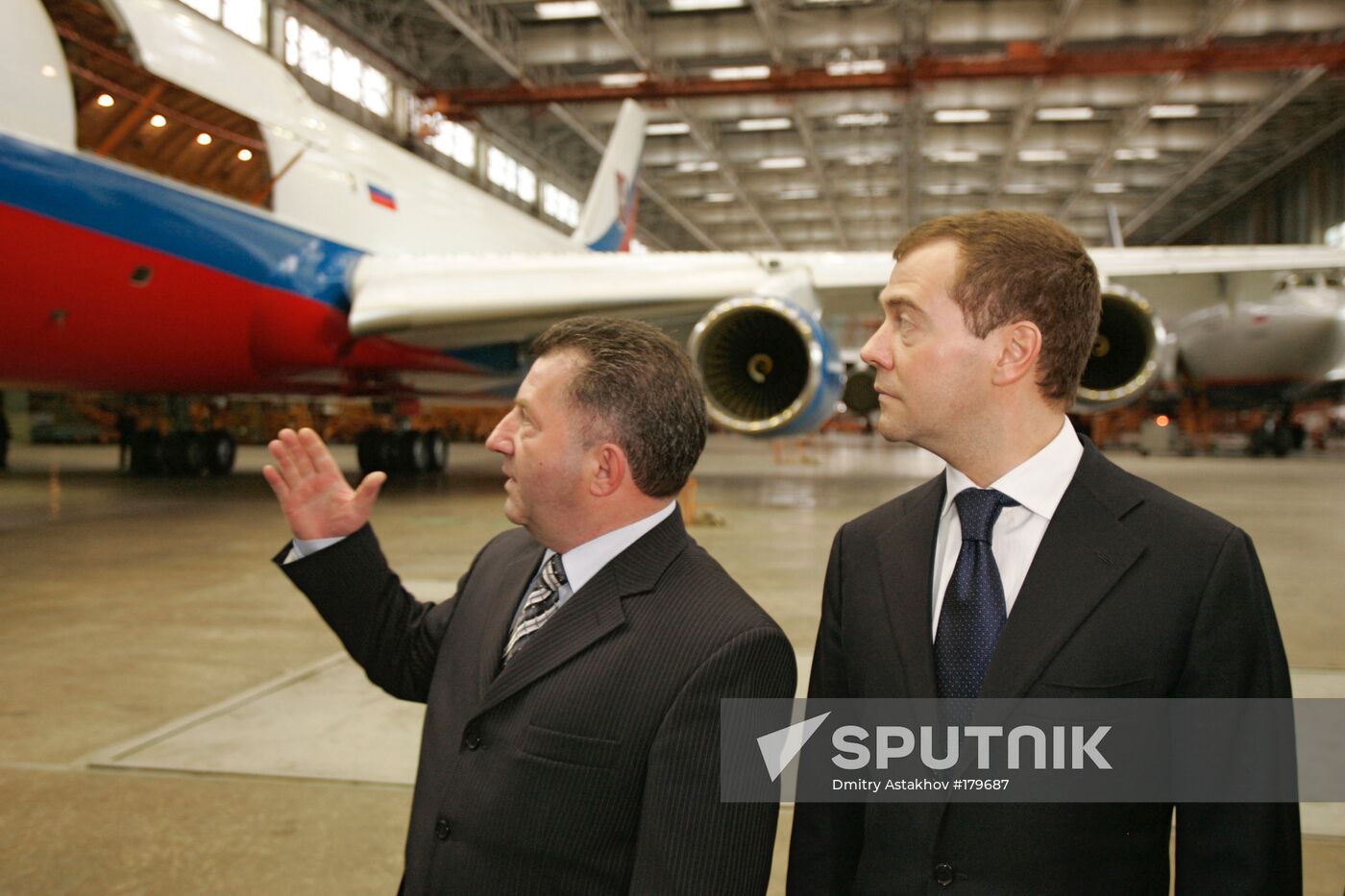 Mikhail Shushpanov and Dmitry Medvedev