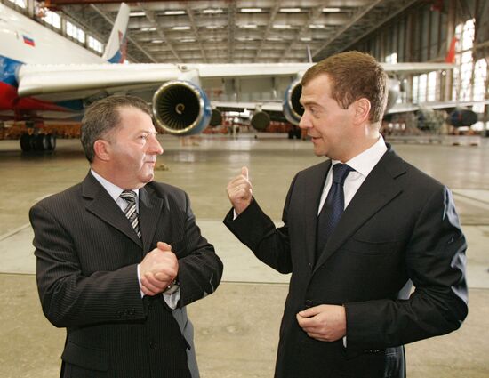 Mikhail Shushpanov and Dmitry Medvedev