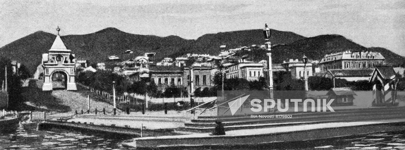Vladivostok, quay, war