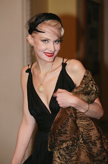 Renata Litvinova 
