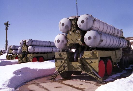 S-300 missile system 