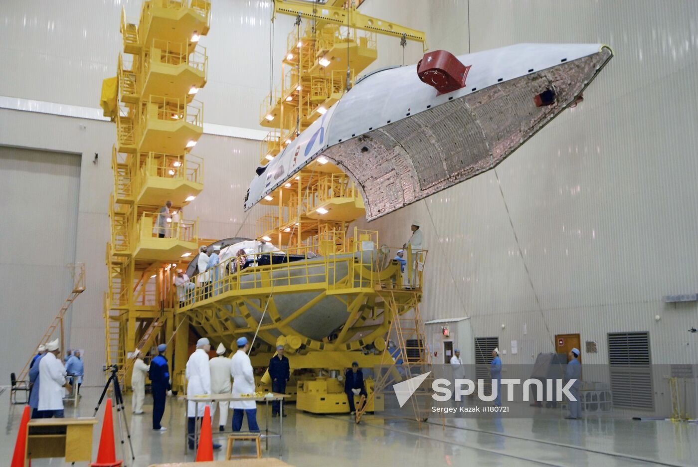 Preparations for the launch of a Proton-M 