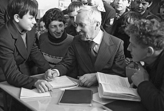Andrei Kolmogorov scientist schoolchildren