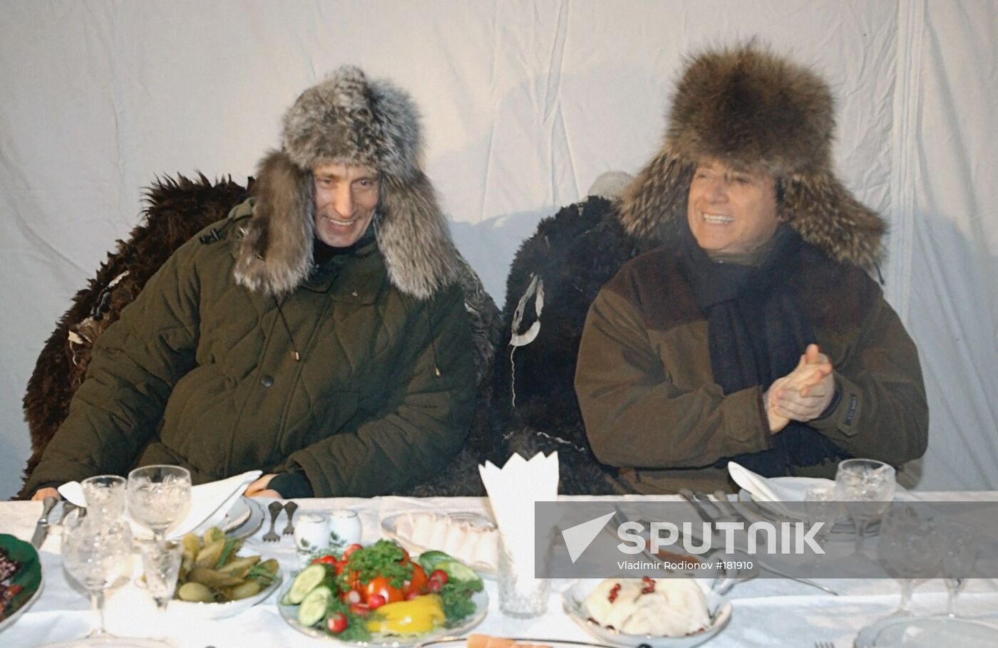 Putin Berlusconi meeting Zavidovo