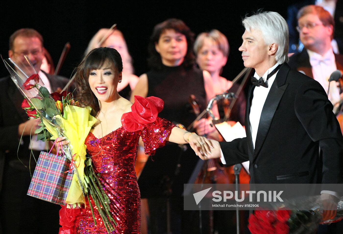 Dmitry Khvorostovsky and Sumi Yo