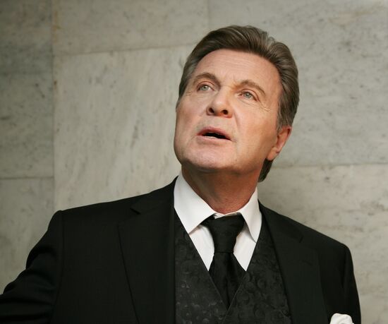Lev Leschenko