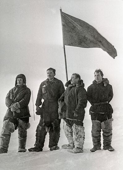 North Pole expedition crew