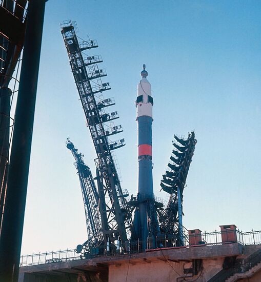 Soyuz spacecraft launching pad