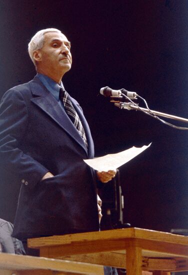Simonov writer