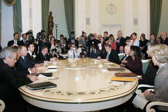 Vladimir Putin, Anatoly Serdyukov, Robert Gates, Condoleezza Ric