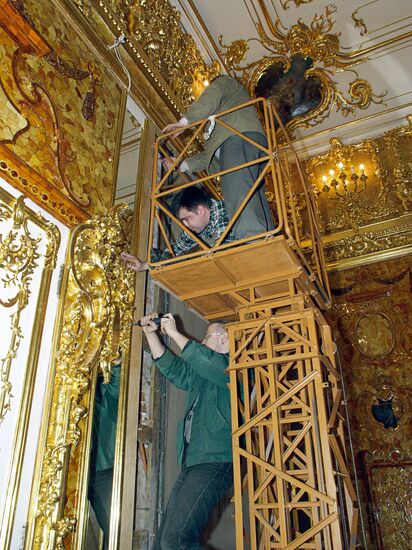 Amber Room restoration Catherine Palace Pushkin
