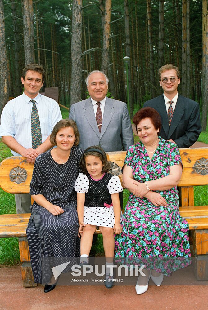 Chernomyrdin family vacation Moscow Region