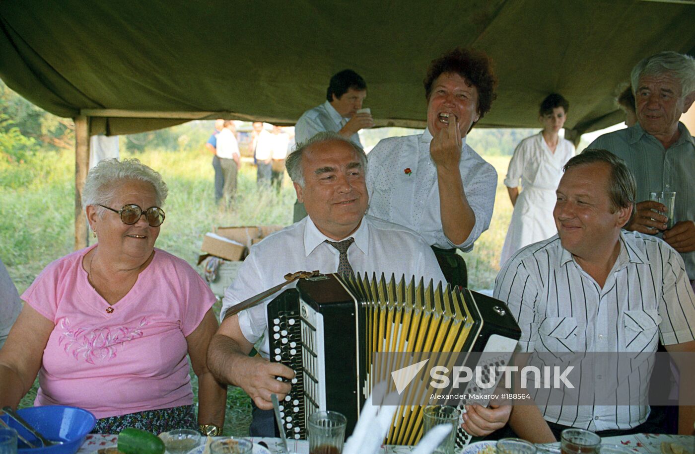 Chernomyrdin vacation