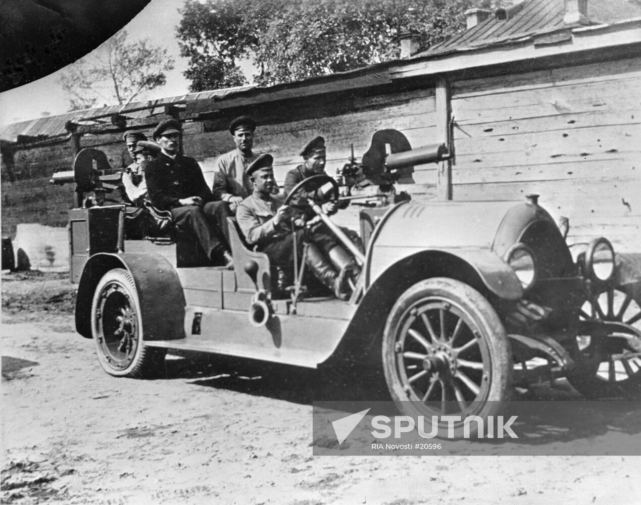 TRUCK MACHINE GUNS PATROL