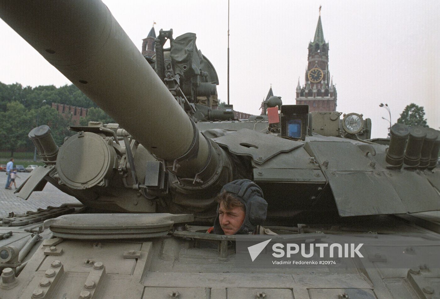 GKChP (STATE EMERGENCY COMMITTEE) TANKS