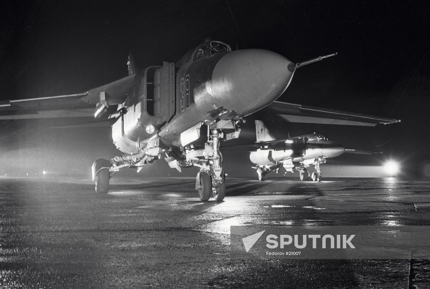 FIGHTER MIG-23