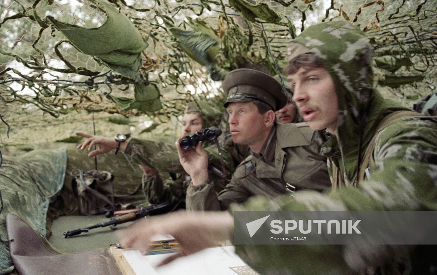 PARATROOPS COMMAND POST