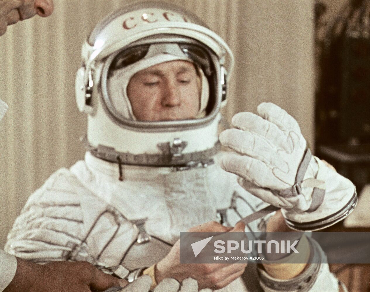 Leonov before entering the launch site