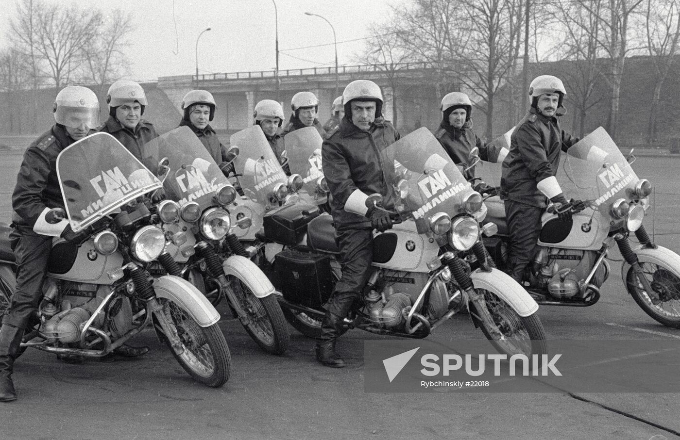 MOTORCYCLE BMW TRAFFIC POLICEMAN