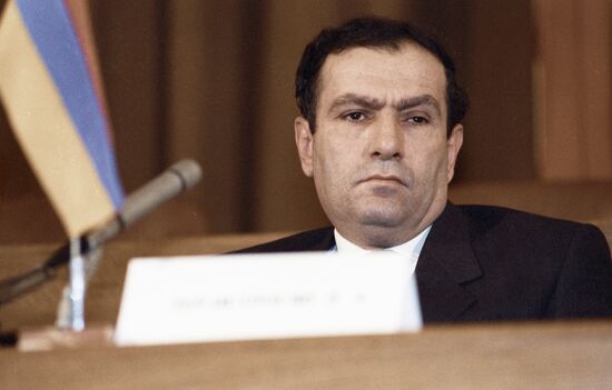 TER-PETROSYAN CIS