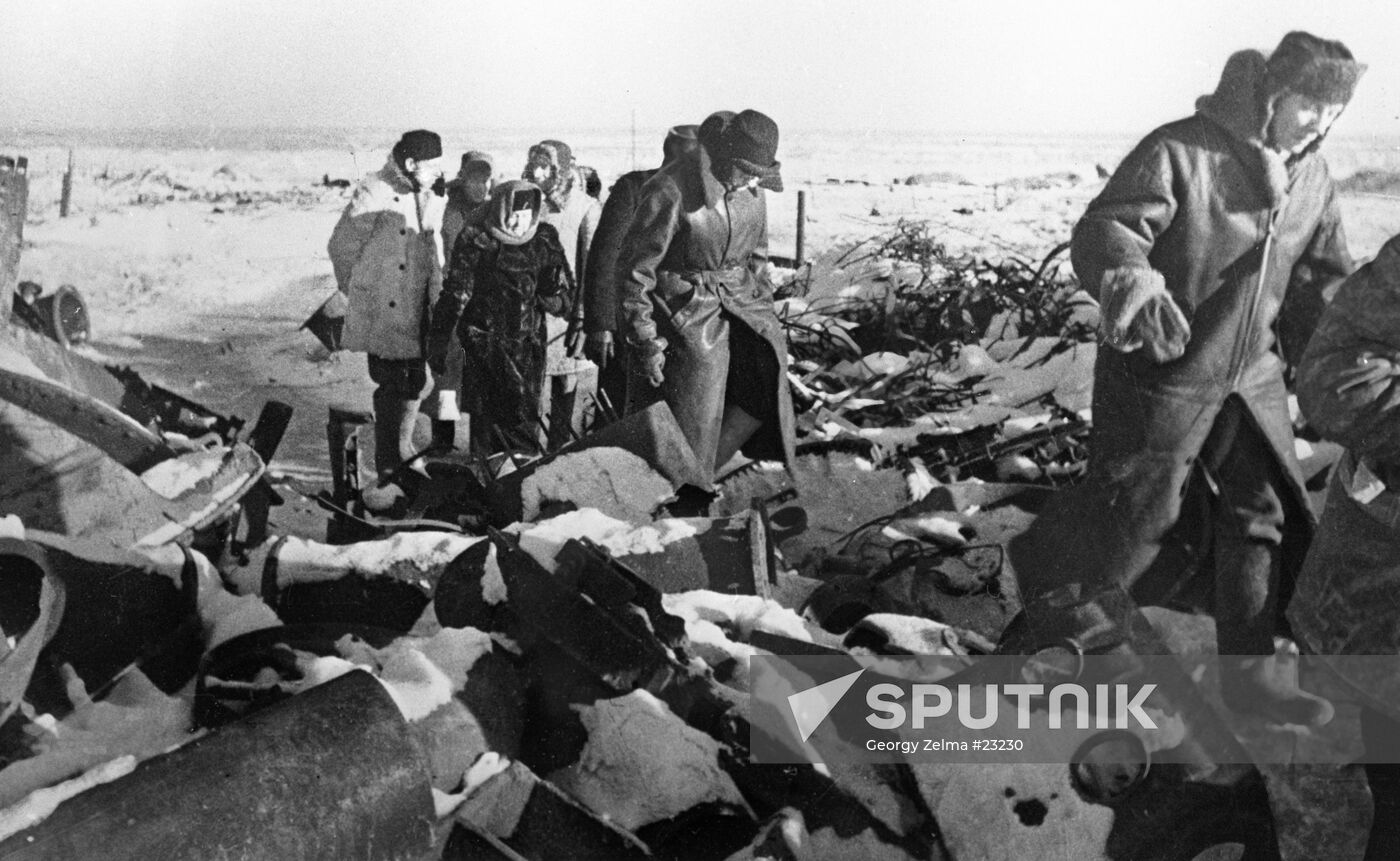 GREAT PATRIOTIC WAR STALINGRAD FOREIGNERS CORRESPONDENTS