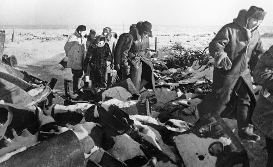 GREAT PATRIOTIC WAR STALINGRAD FOREIGNERS CORRESPONDENTS 