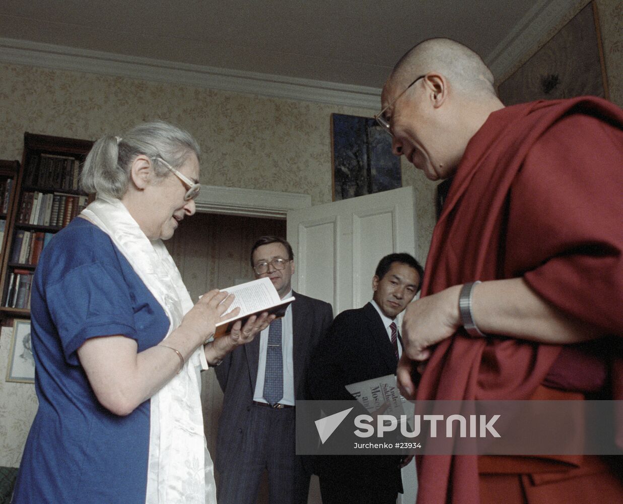 DALAI LAMA BONNER