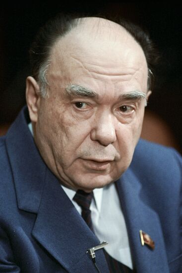 ALEXANDER YAKOVLEV PRESIDENTIAL COUNCILOR