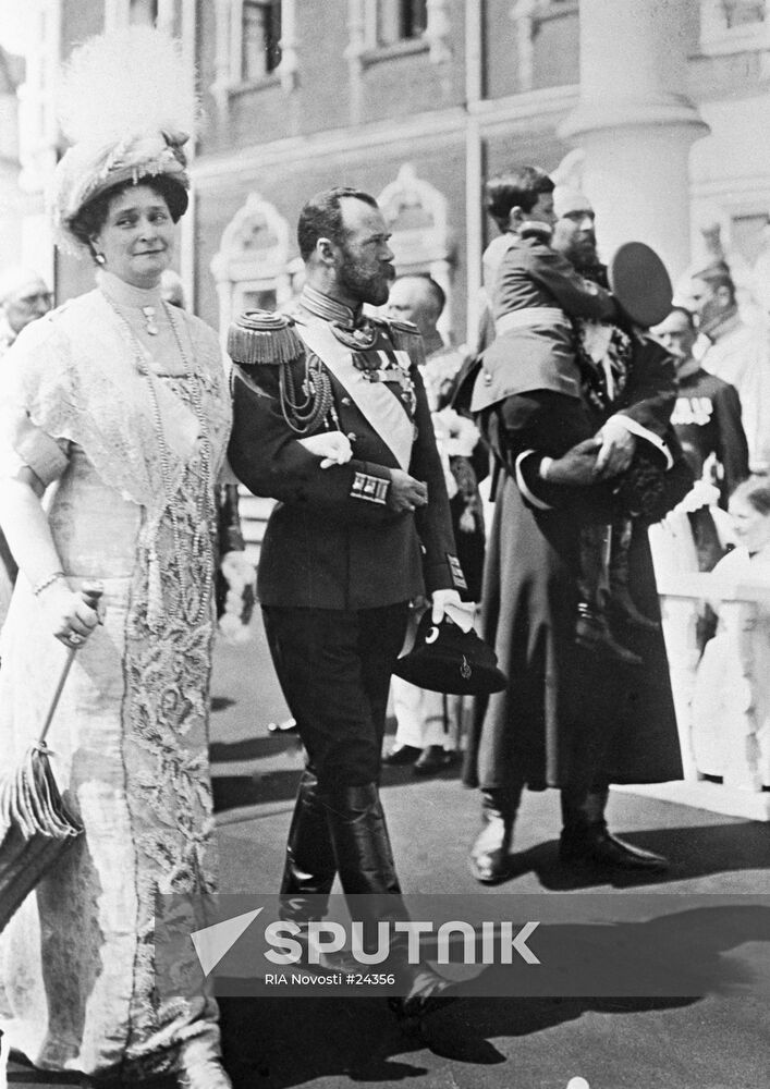 NICHOLAS II EMPRESS CROWN PRINCE