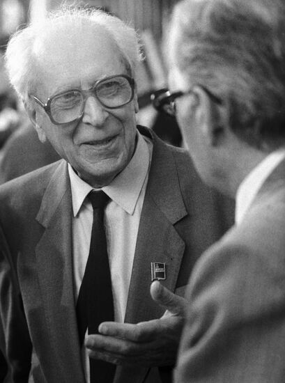DR. LIKHACHEV