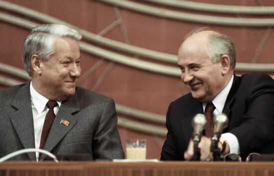 GORBACHEV YELTSIN CONFERENCE 