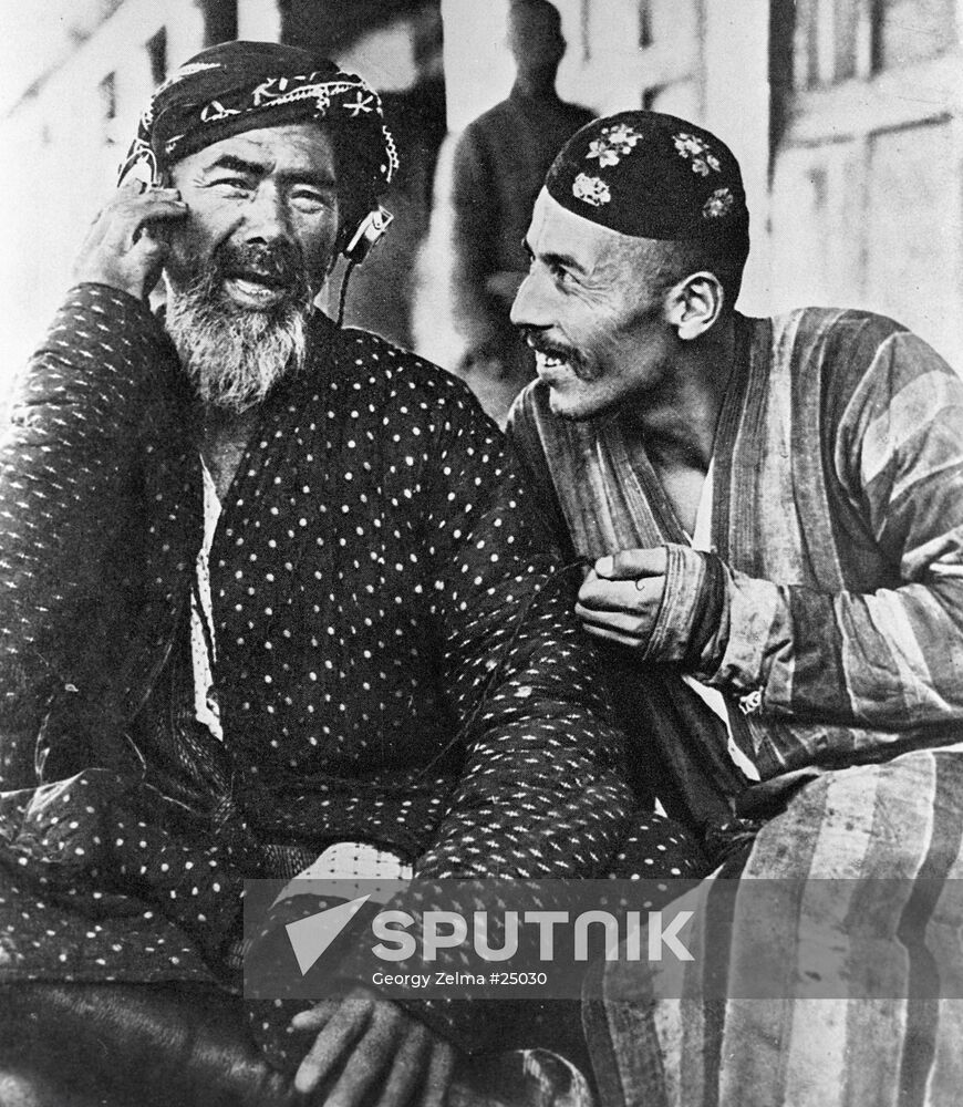 MEN TASHKENT RADIO