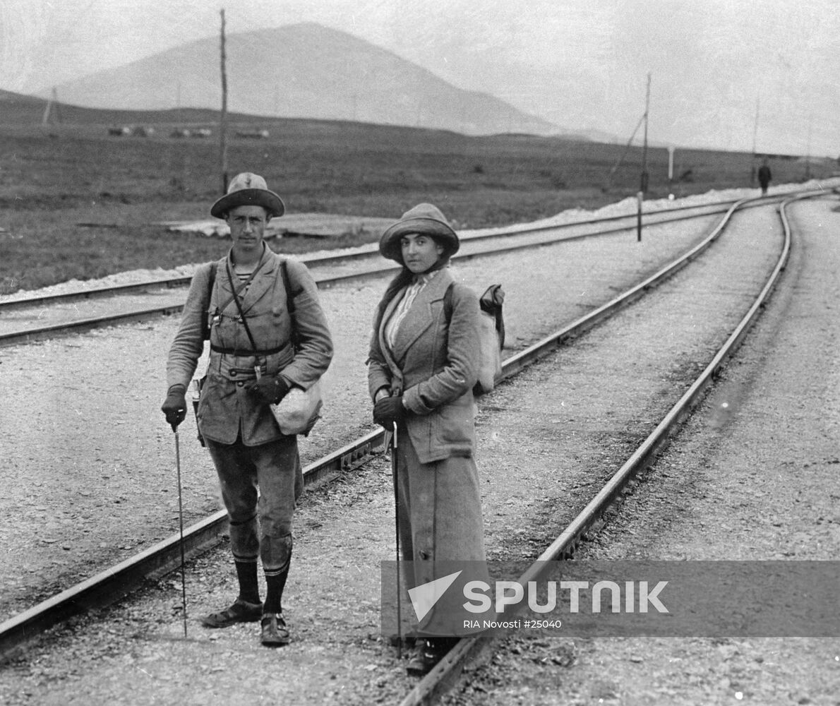 THE RICHTERS 'ON FOOT ACROSS RUSSIA'