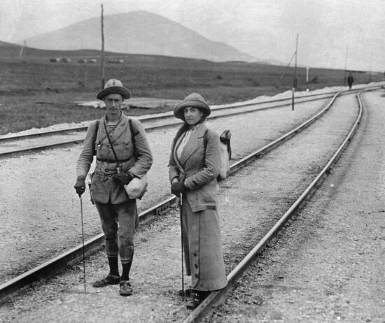 THE RICHTERS 'ON FOOT ACROSS RUSSIA'