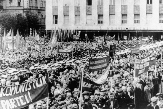 RALLY ESTONIA ANNEXATION USSR