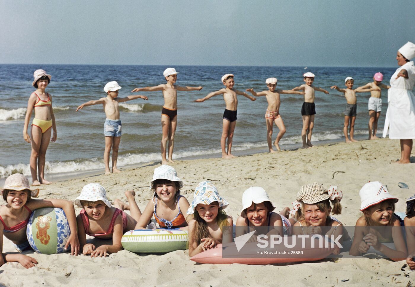 CHILDREN SOLNECHNY SANATORIUM BEACH
