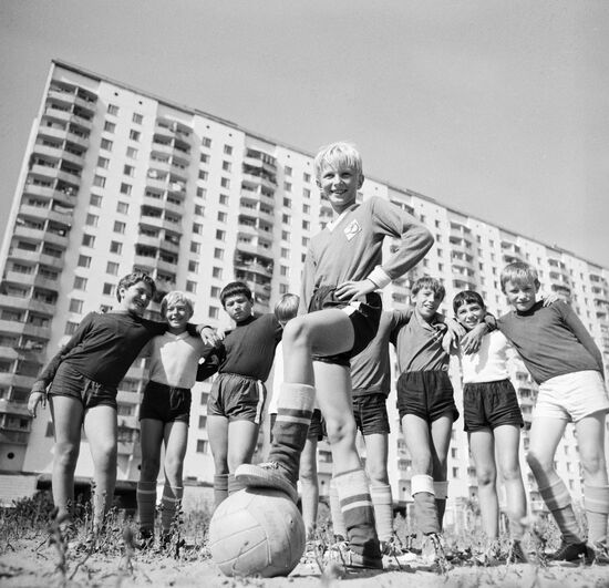 FOOTBALLERS CHILDREN KIEV