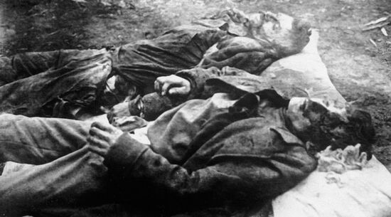 BODIES VICTIMS POGROMS 