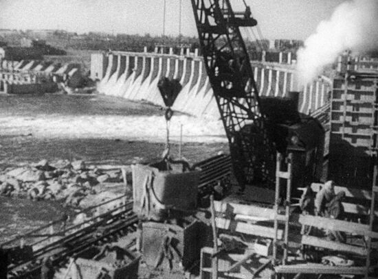 DNIEPER POWER PLANT CONSTRUCTION