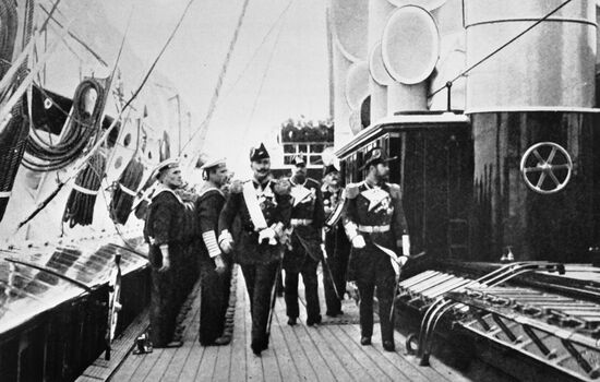 NICHOLAS II WILHELM II SHIP REVEL