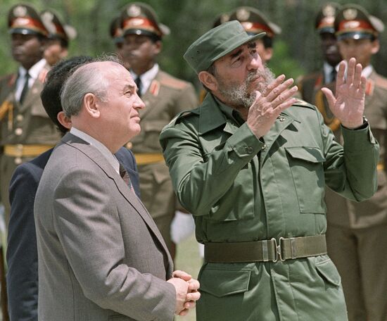 CUBA CASTRO MEETING VISIT GORBACHEV
