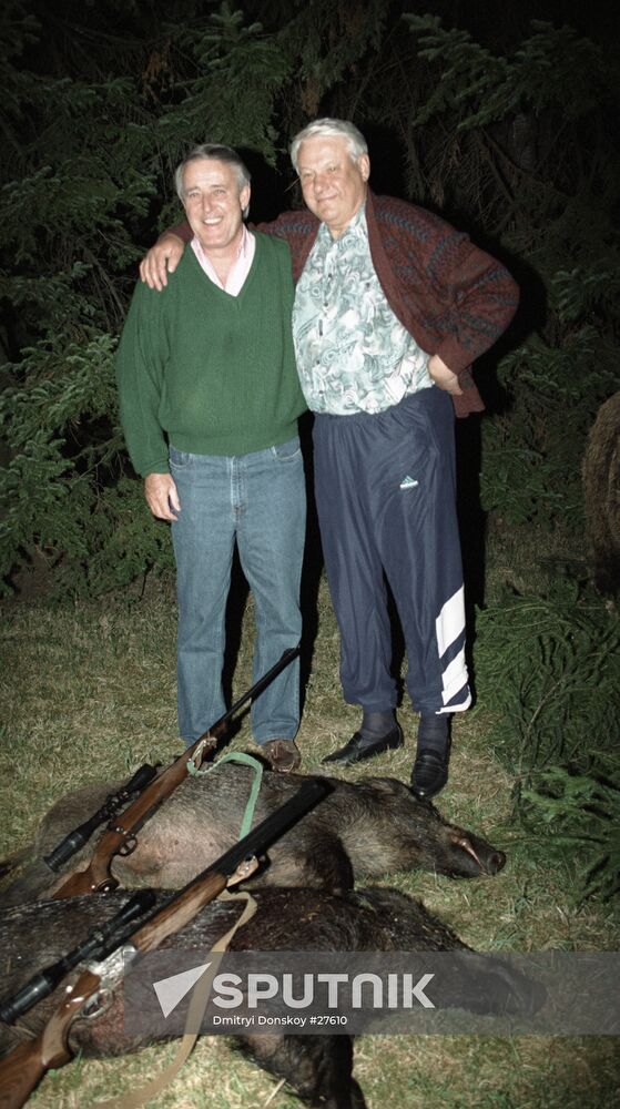 YELTSIN MULRONEY HUNTING WILD BOARS