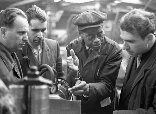 Plant Engineer Robinson Workers