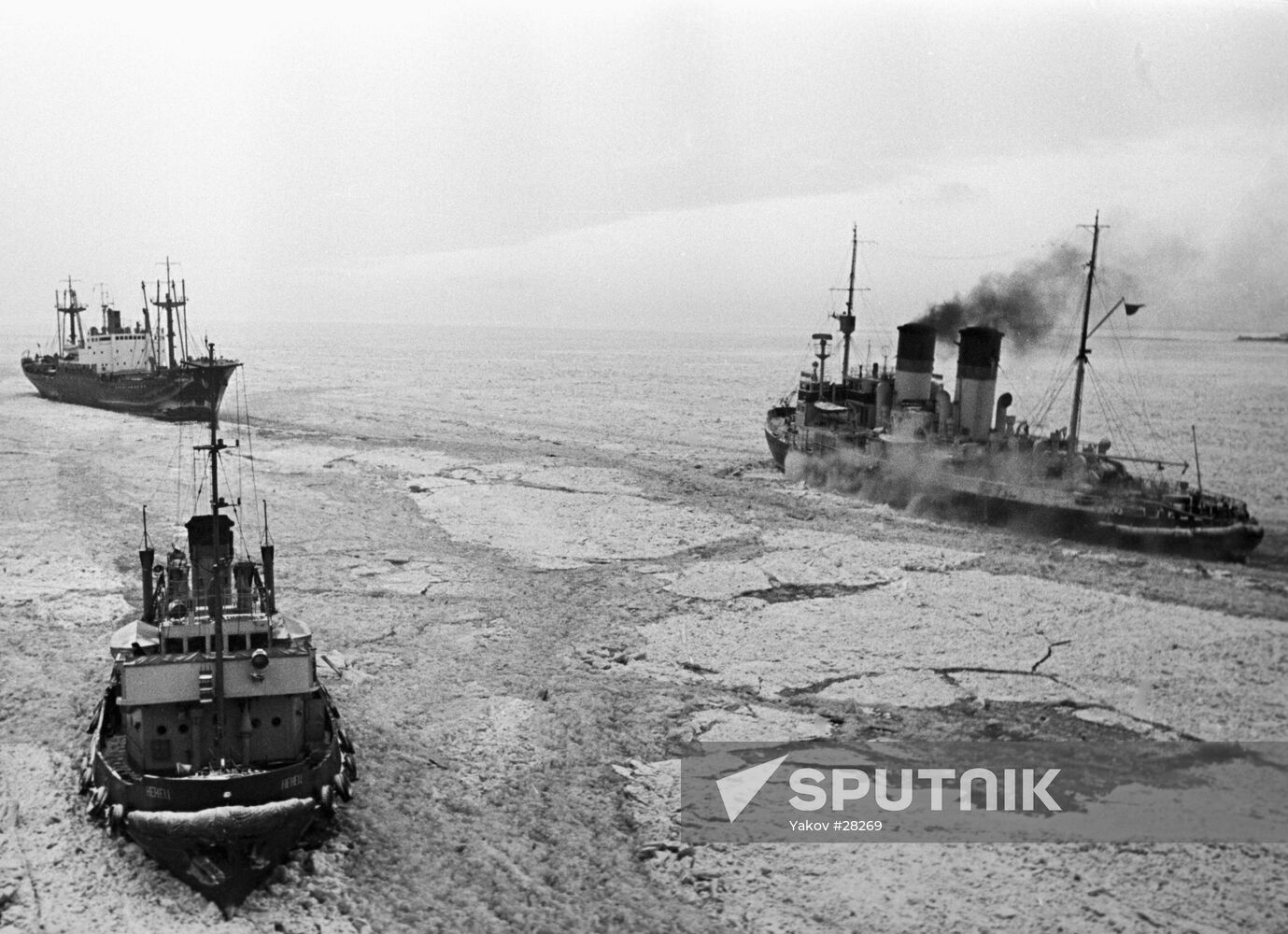ICEBREAKER CONVOY ASSISTANCE