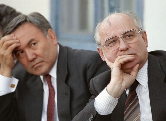 GORBACHEV NAZARBAEV 