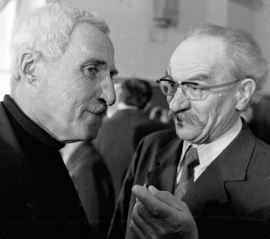 WRITERS SAMSONOV TROEPOLSKY