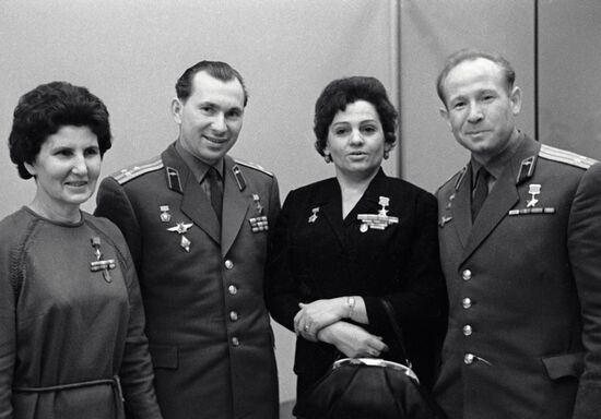Pilots-Cosmonauts Alexei Leonov and Pavel Belyayev